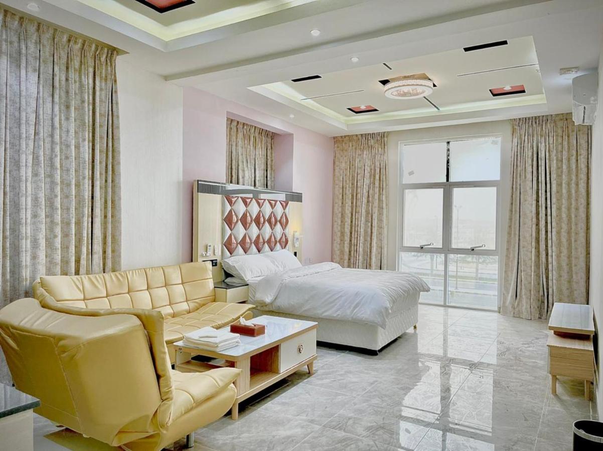 Asian Hotel Дукм Екстериор снимка