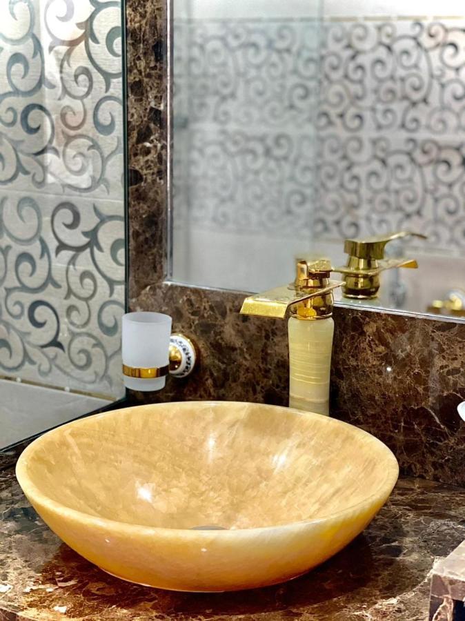 Asian Hotel Дукм Екстериор снимка
